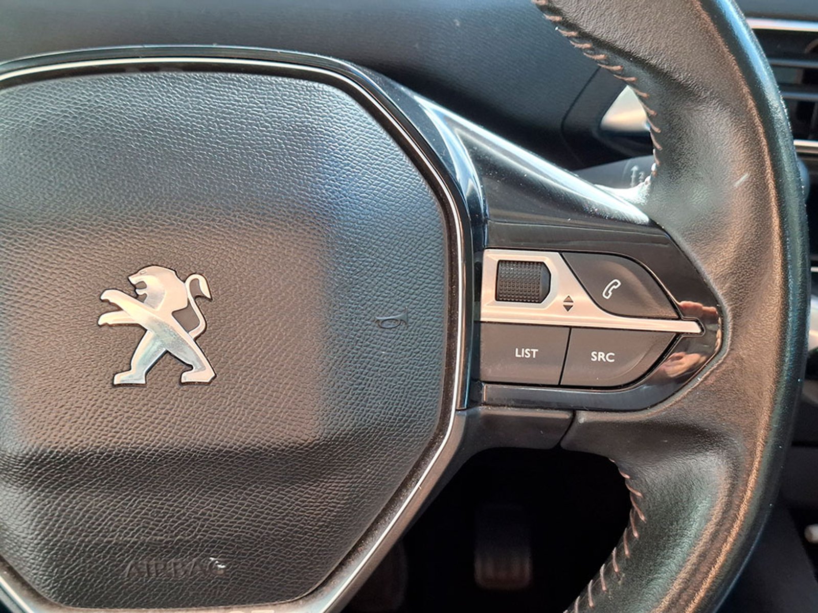 PEUGEOT 3008 BLUE HDI 1.5 2022 - Imagen 12 de 20