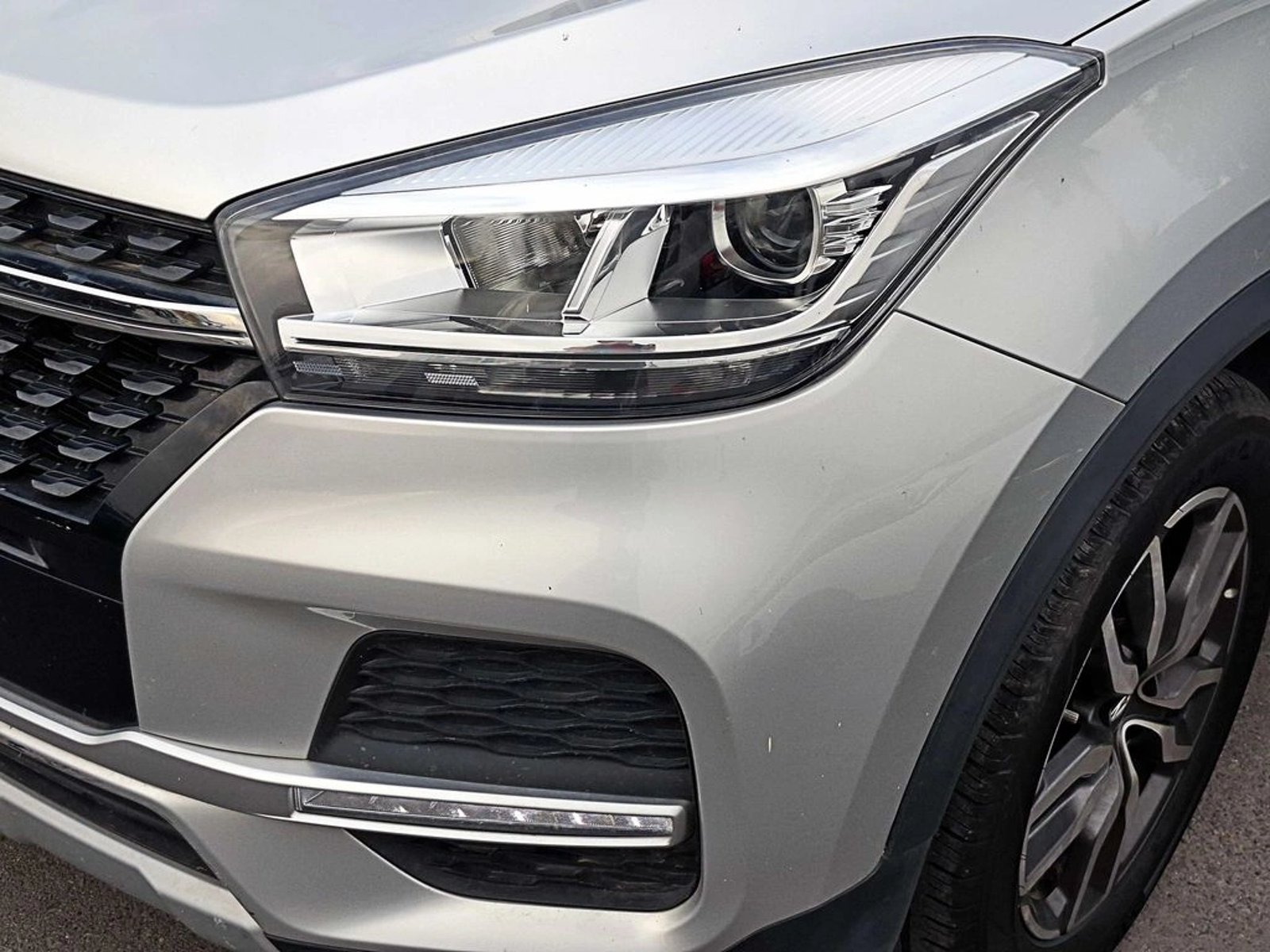 Chery TIGGO 3 1.5 GLS 4X2 5MT 5P 2021 - Foto 3 de 19