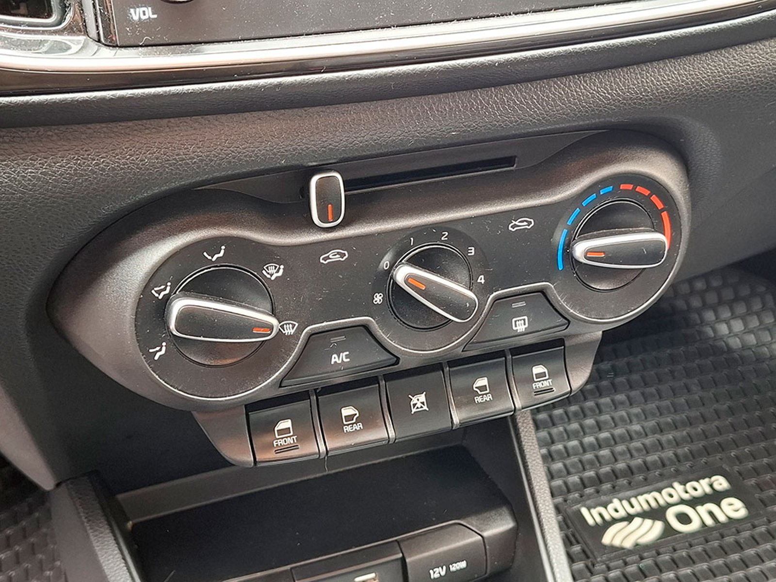Kia SOLUTO 1.4 LX 2024 - Imagen 15 de 20