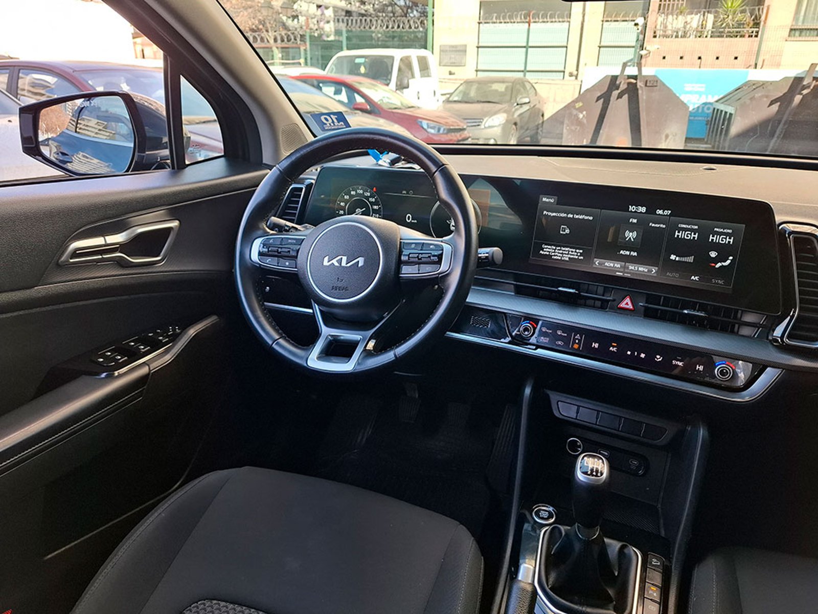KIA SPORTAGE 2.0 EX 6MT 2023 - Imagen 8 de 20