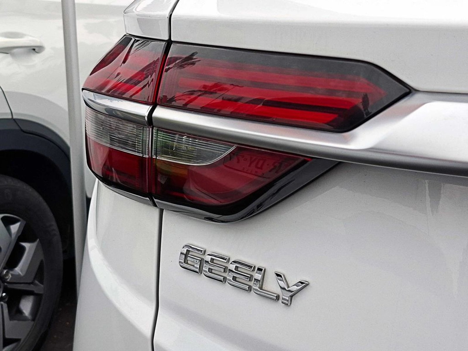Geely COOLRAY 1.5 COMFORT 4X2 AT 5P 2023 - Imagen 8 de 17