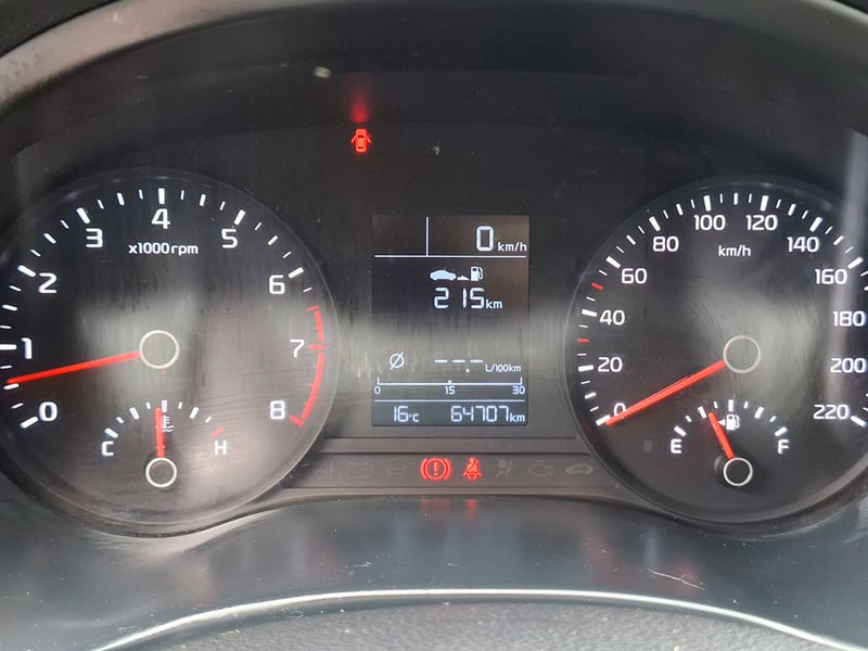 Kia RIO 4 LX 1.4L 6MT AC 2020 - Imagen 13 de 20