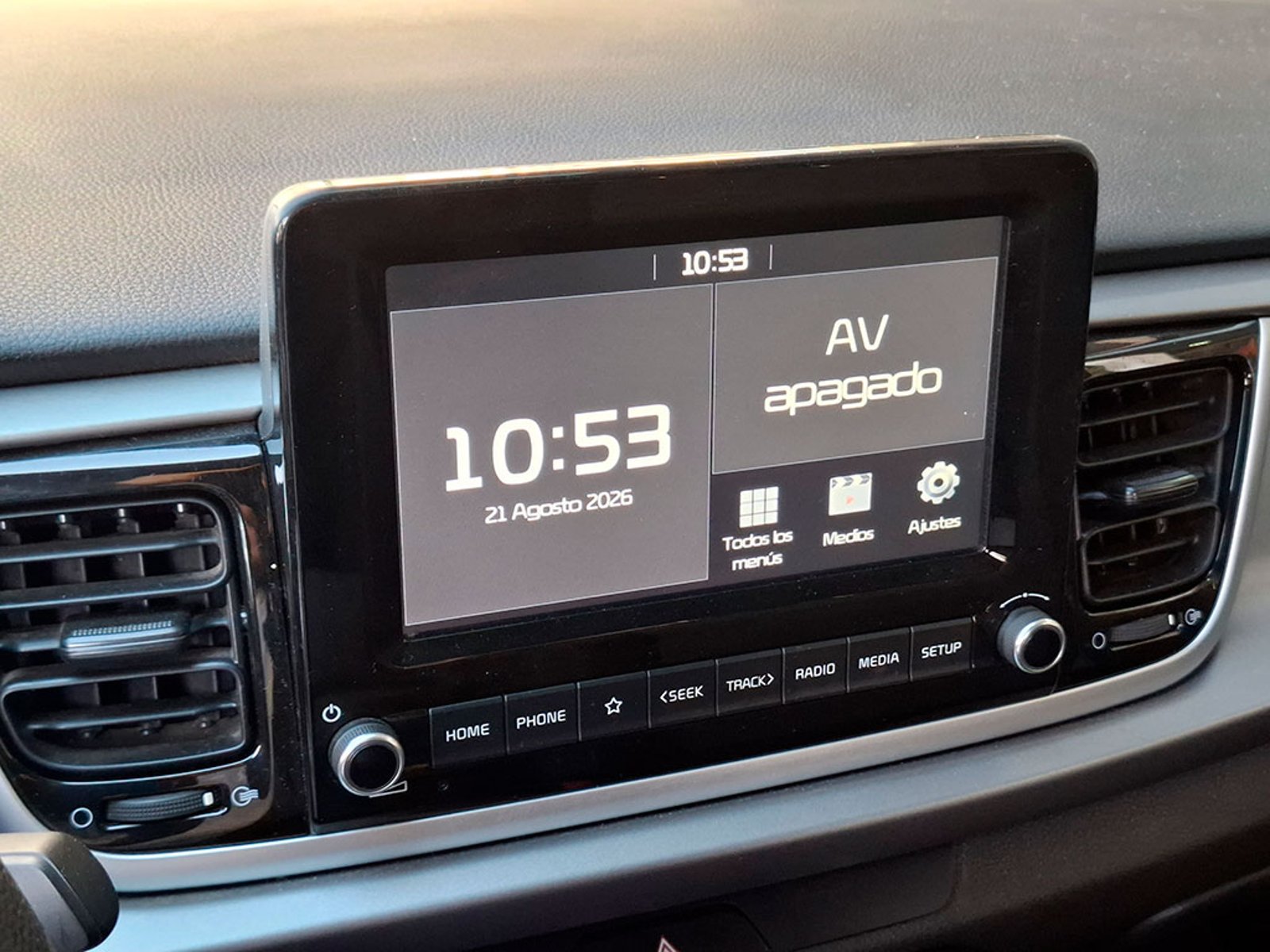 Kia RIO 4 EX 1.4L 6MT CI FULL 2023 - Imagen 14 de 20