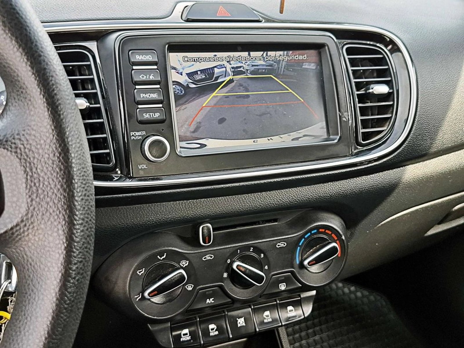 KIA SOLUTO 1.4 EX FULL MT 2023 - Imagen 14 de 15