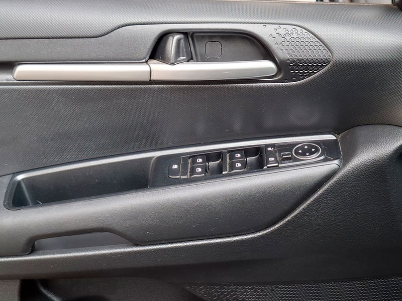 Kia SONET EX 1.5L 6MT ACC PLUS 2022 - Imagen 19 de 20