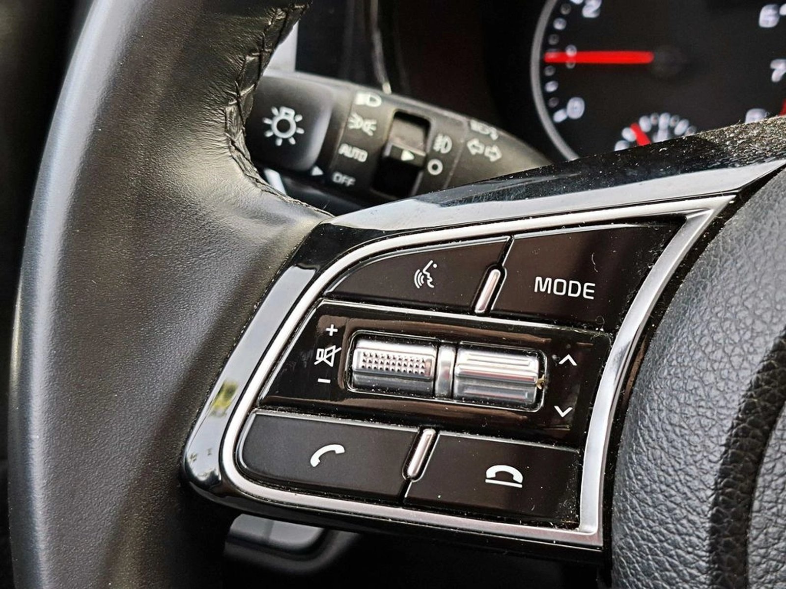 KIA SELTOS 1.6 EX 2023 - Imagen 13 de 18