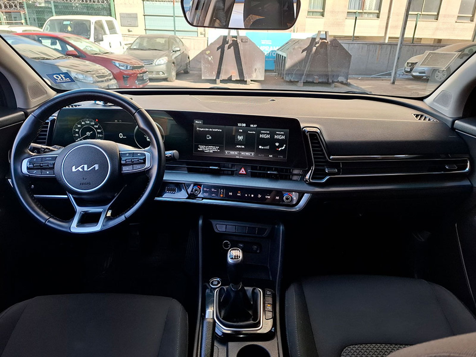 KIA SPORTAGE 2.0 EX 6MT 2023 - Imagen 9 de 20