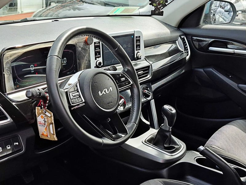 Kia SELTOS EX 1.5 6MT 2024 - Imagen 7 de 16