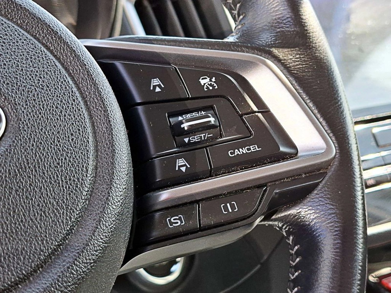 Subaru FORESTER CVT 4X4 2.5  AUT. LIMITED 2020 - Imagen 17 de 19