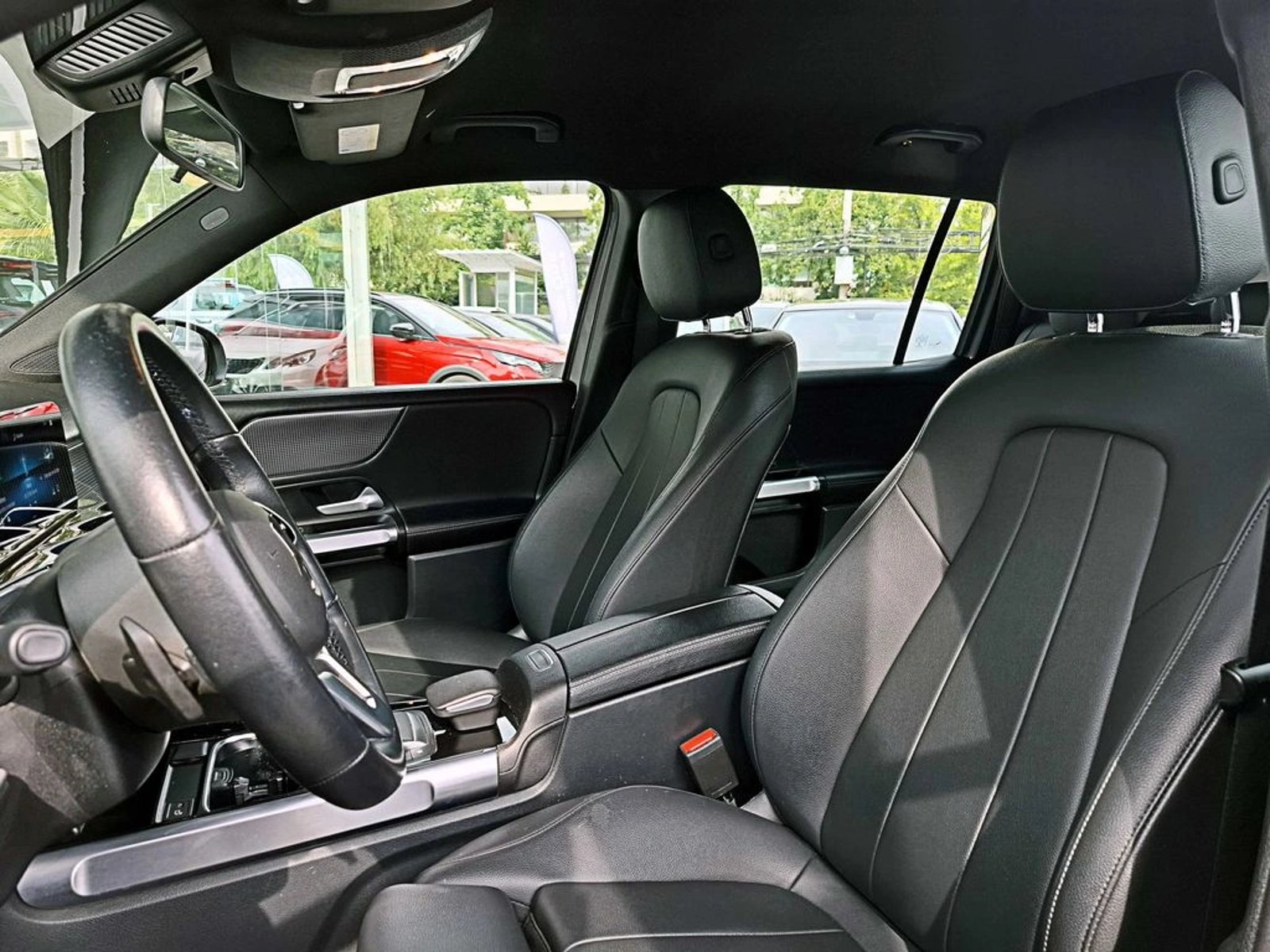 MERCEDES-BENZ GLB 200 AT 2023 - Imagen 10 de 17