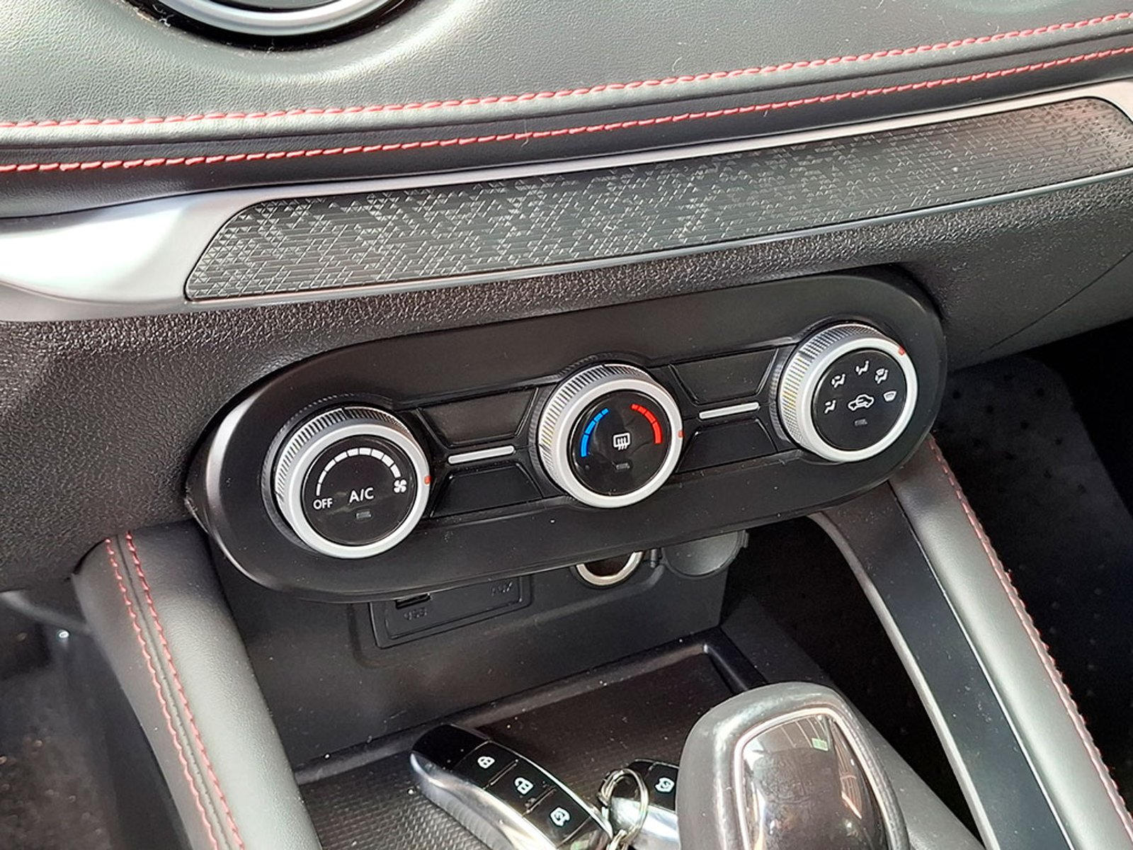 DFSK SUV 500 1.5 CVT 2025 - Imagen 17 de 20