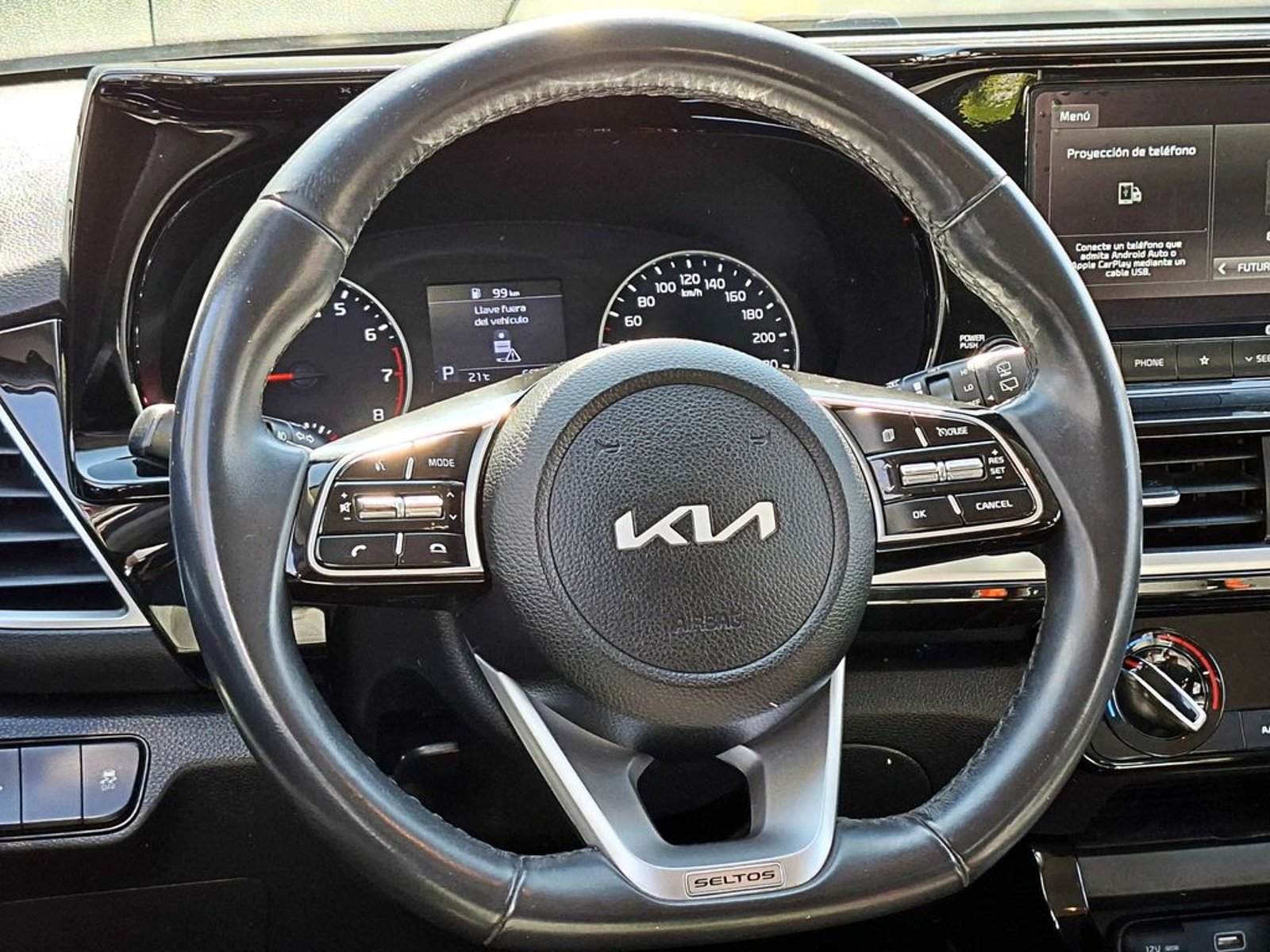Kia SELTOS EX 1.6 AT 2022 - Imagen 13 de 18