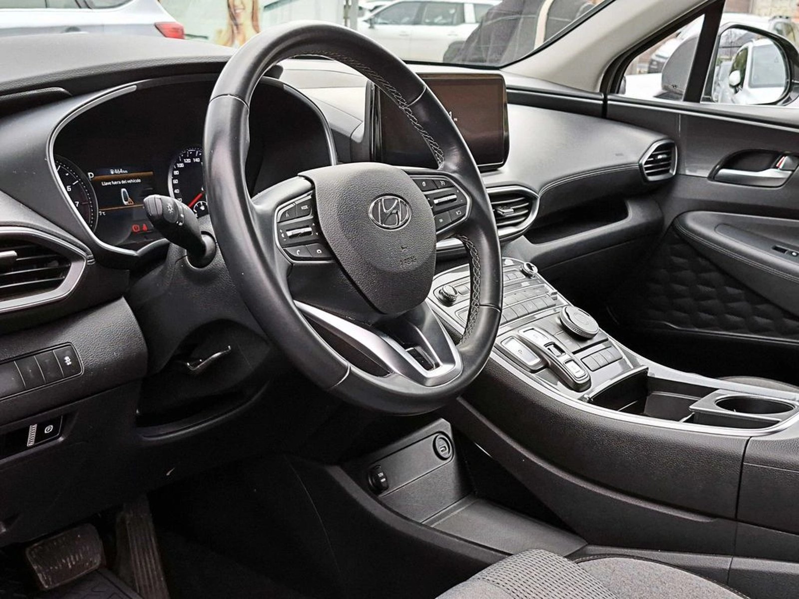 Hyundai SANTA FE 2.5 PLUS FL 4X2 AT 5P 2022 - Imagen 8 de 18