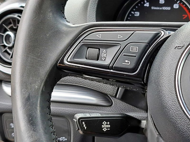 Audi A3 2.0 SPORT 4X2 HB S-TRONIC AT 3P 2017 - Imagen 14 de 18