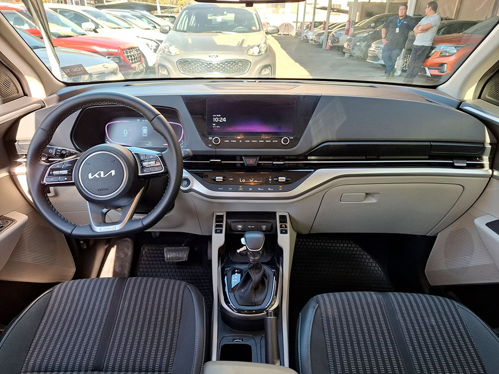 KIA CARENS EX 1.5L 7DCT TURBO-GDI FULL 7P 2025 - Imagen 9 de 20