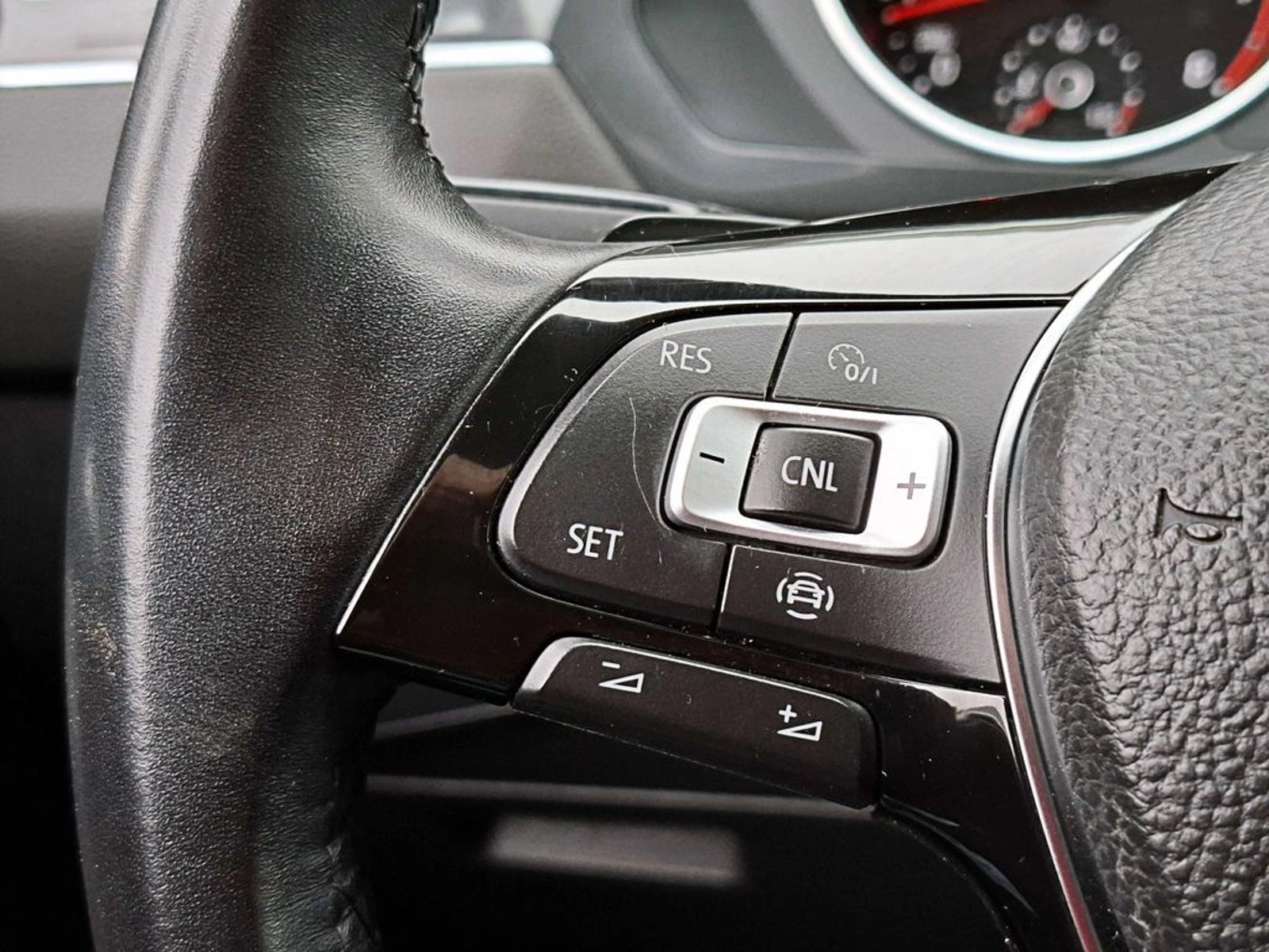 Volkswagen TIGUAN TSI 2019 - Imagen 14 de 19