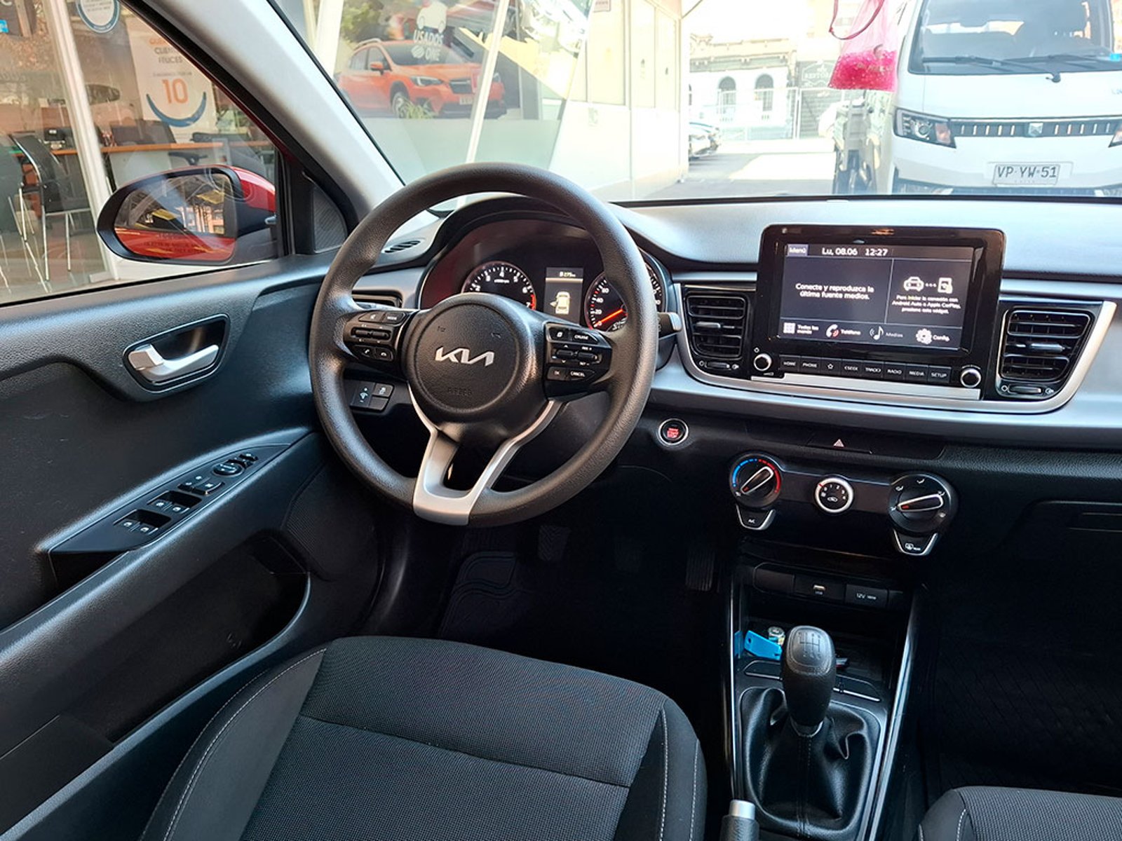 KIA RIO 5 EX 1.4L 6MT RI FULL 2024 - Imagen 8 de 20