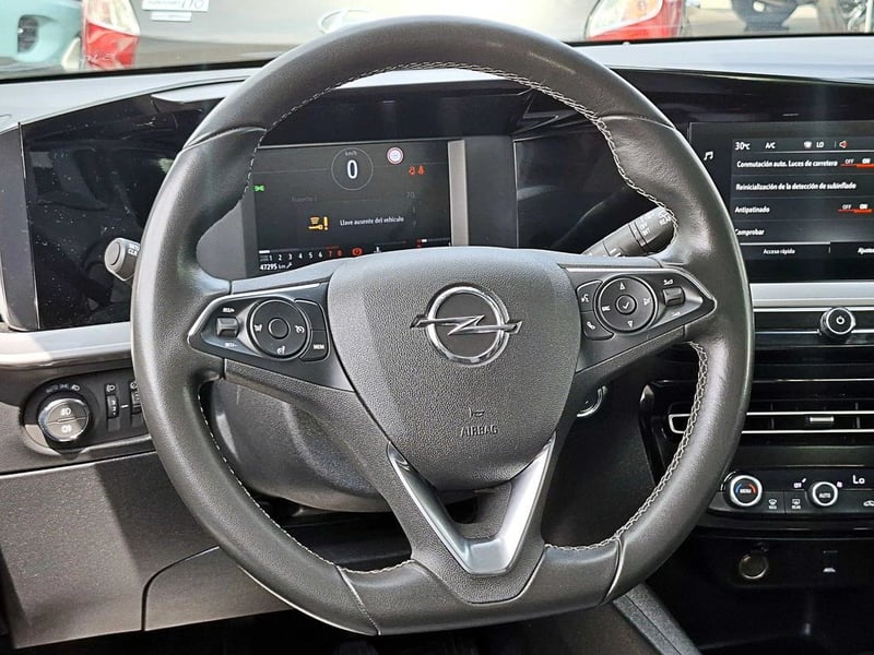 Opel MOKKA 1.2T ELEGANCE 4X2 MT6 5P 2023 - Imagen 12 de 18