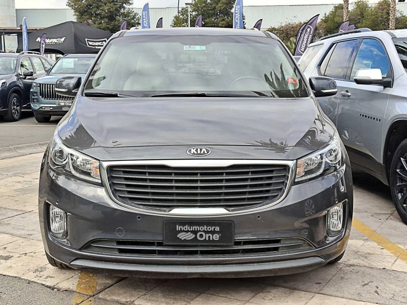 Kia GRAND CARNIVAL EX 3.3 AT 2018 - Foto 2 de 19