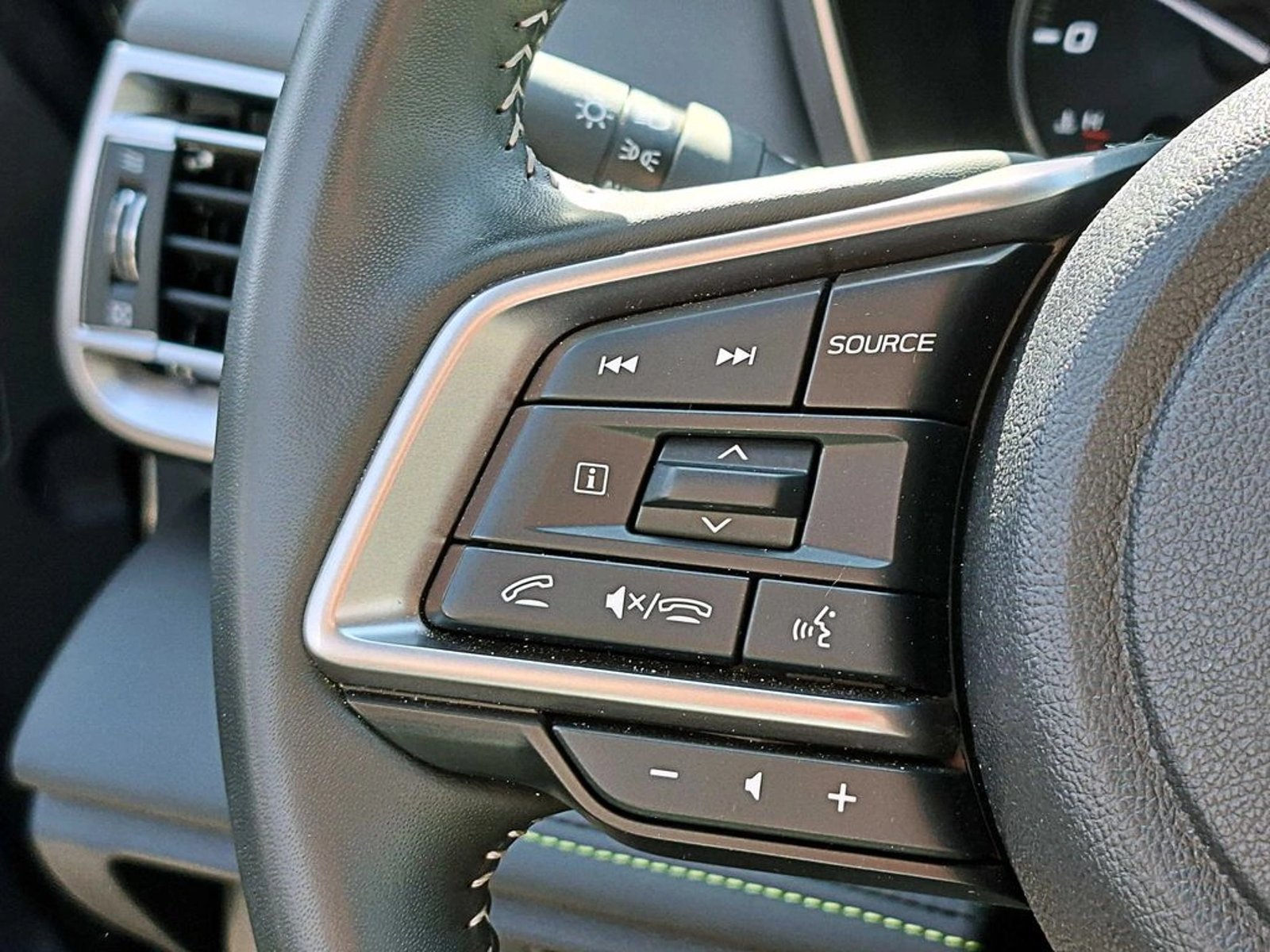 SUBARU OUTBACK 2.5 AWD  AT 4X4 2025 - Imagen 16 de 20