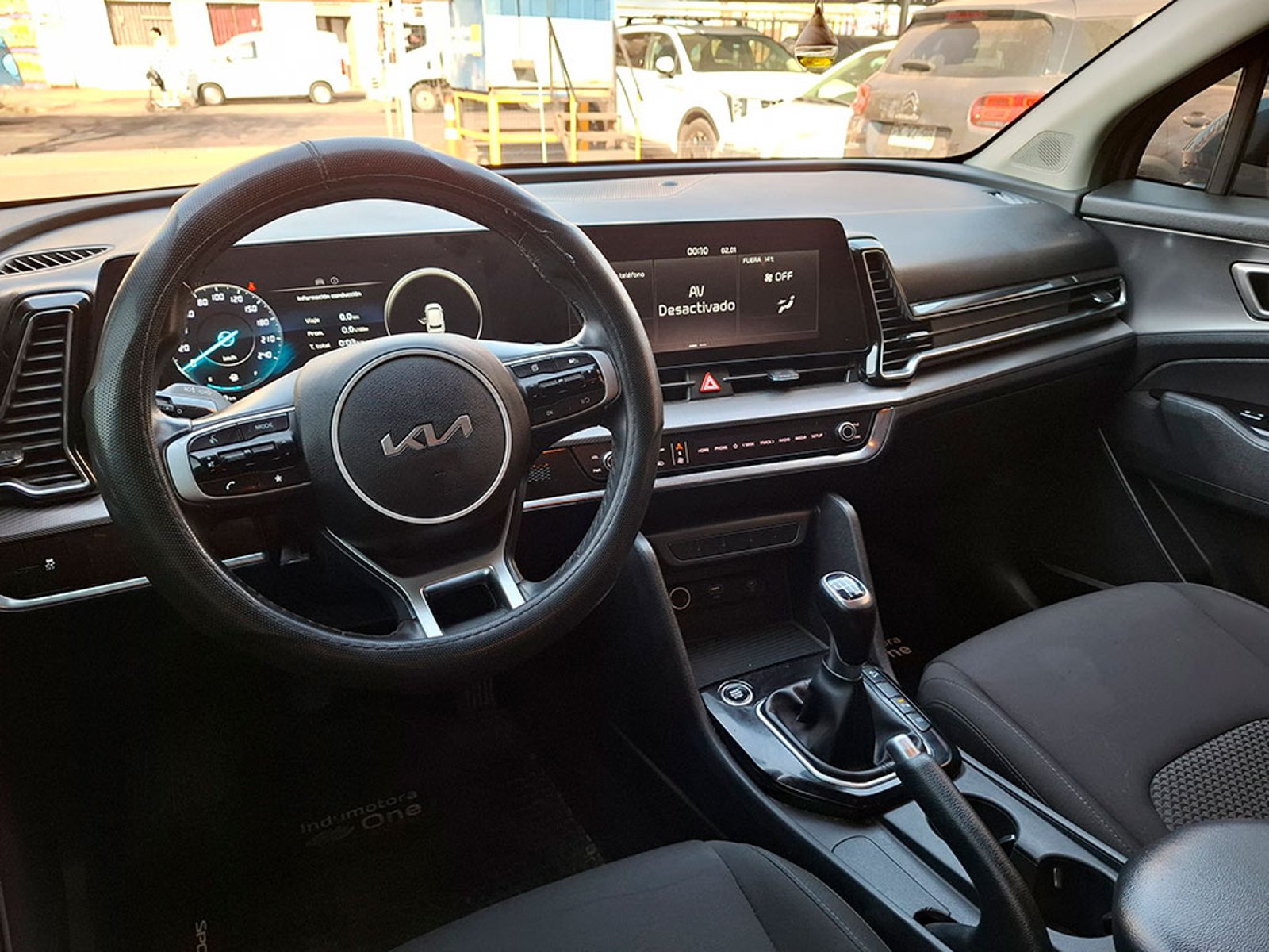 Kia SPORTAGE EX 2.0L 6MT GSL 2024 - Imagen 10 de 20