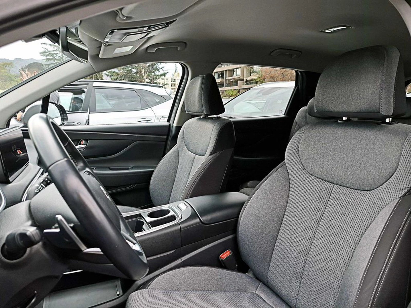 Hyundai SANTA FE 2.5 PLUS FL 4X2 AT 5P 2022 - Imagen 10 de 18