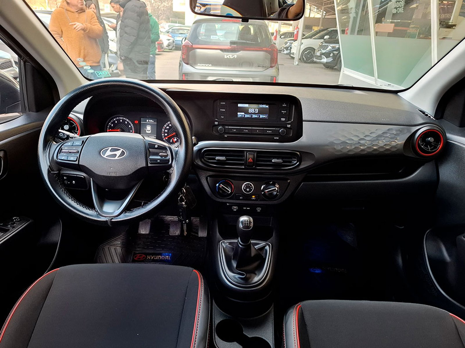 HYUNDAI GRAND I10 AI3 HB 1.0 MT GO FL 2024 - Imagen 9 de 20