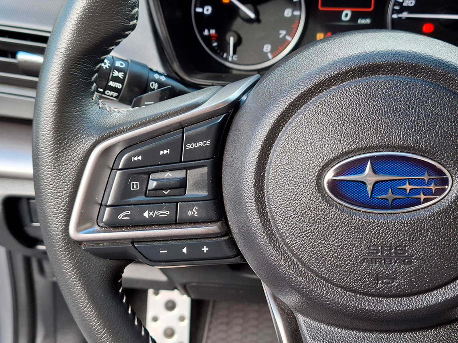 SUBARU IMPREZA 2.0 AWD CVT TOURING ES HK 2025 - Imagen 11 de 20