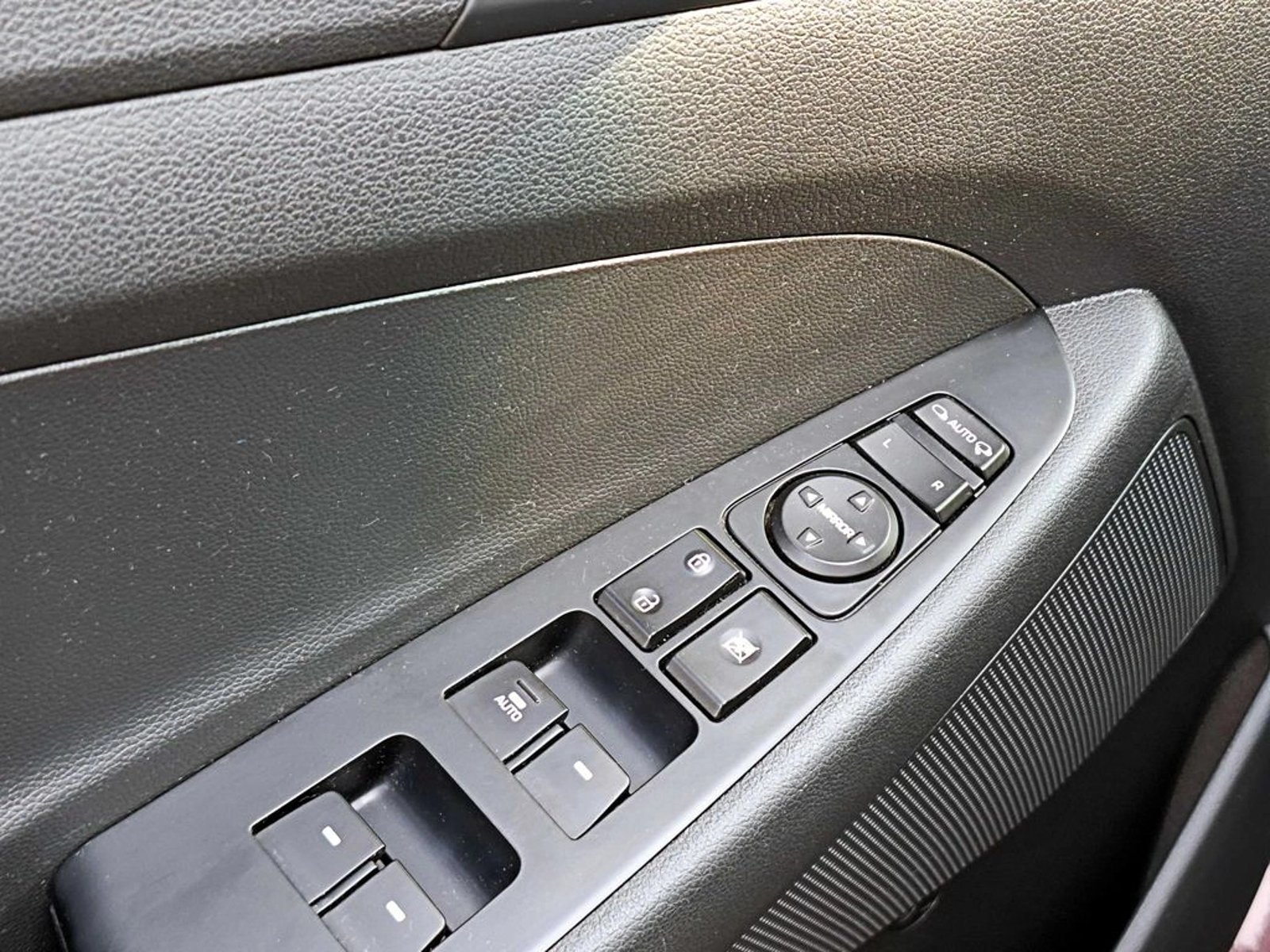 HYUNDAI TUCSON 2.0 2WD AT 5P 2019 - Imagen 10 de 19