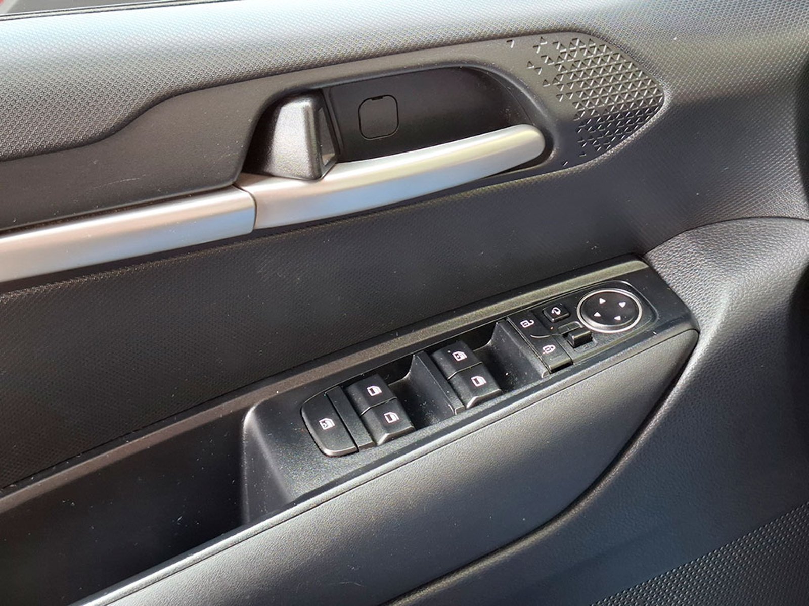 Kia SONET EX 1.5L 6MT FULL 2022 - Imagen 19 de 20