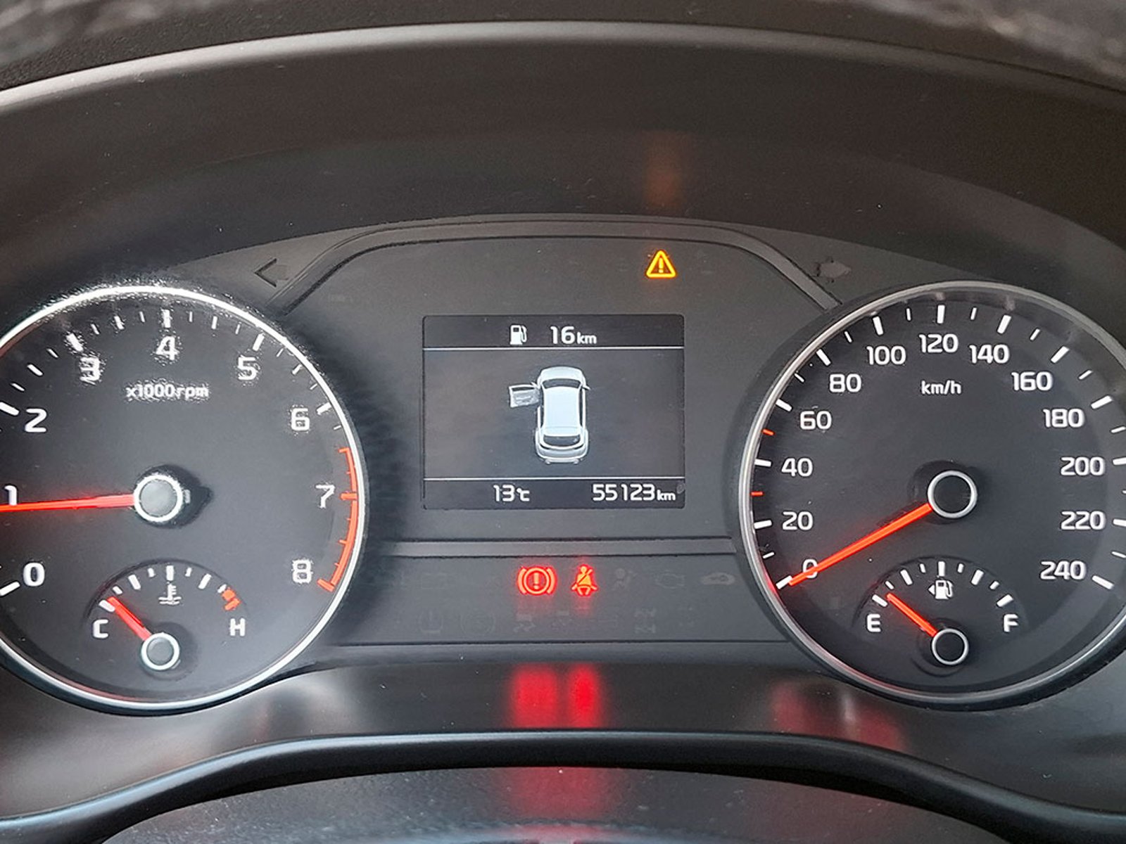 Kia SPORTAGE LX 2.0 GSL 6MT 2WD SPECIAL PACK 2021 - Imagen 13 de 20