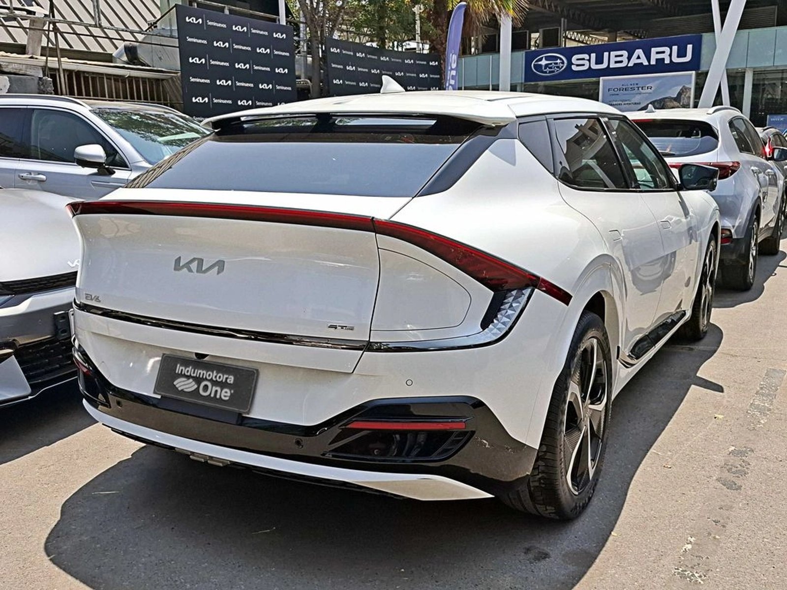Kia EV6 GT LINE 4X4 AT 2024 - Foto 5 de 17