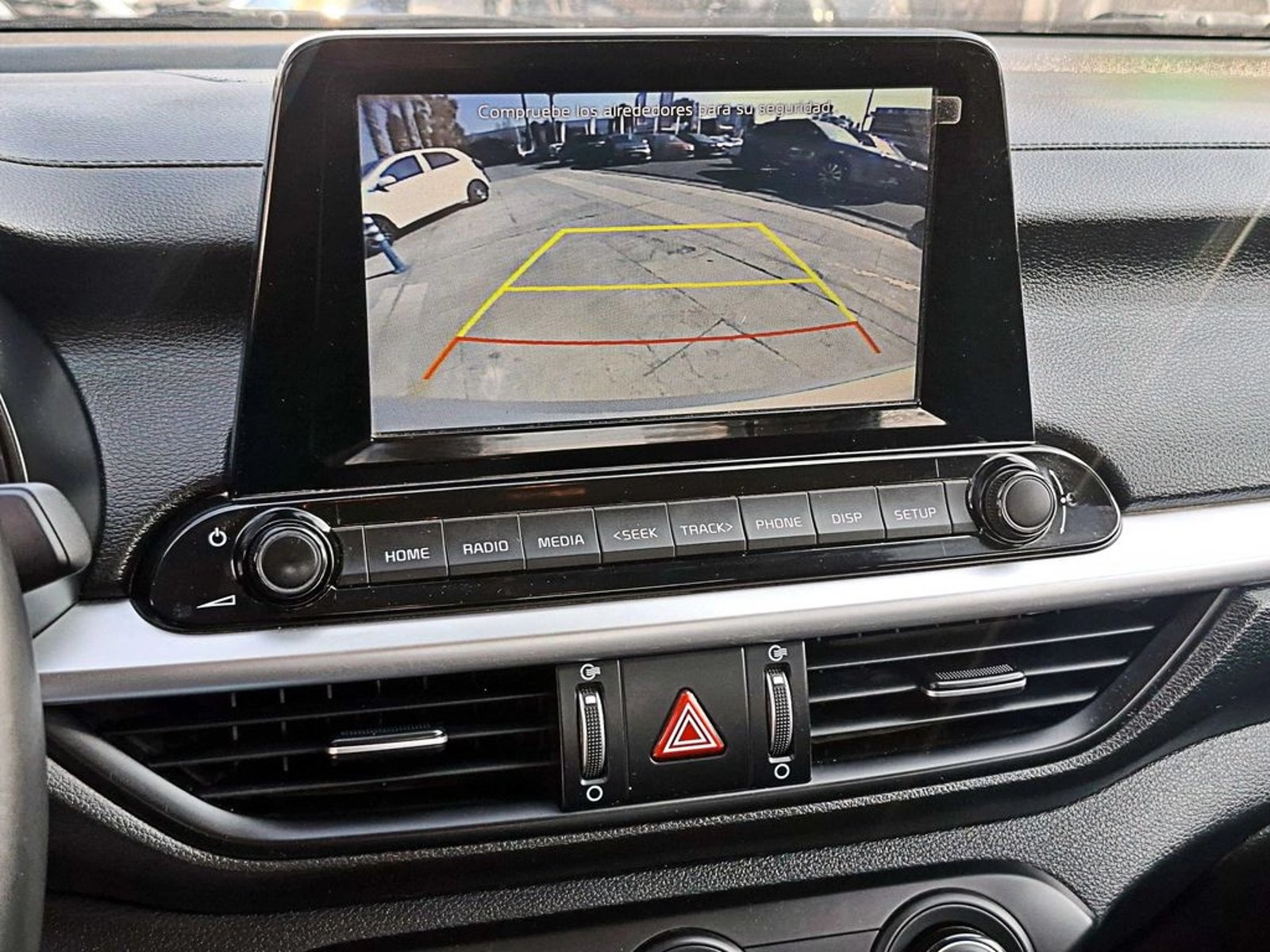 Kia CERATO EX 4X2 1.6 2024 - Imagen 17 de 18