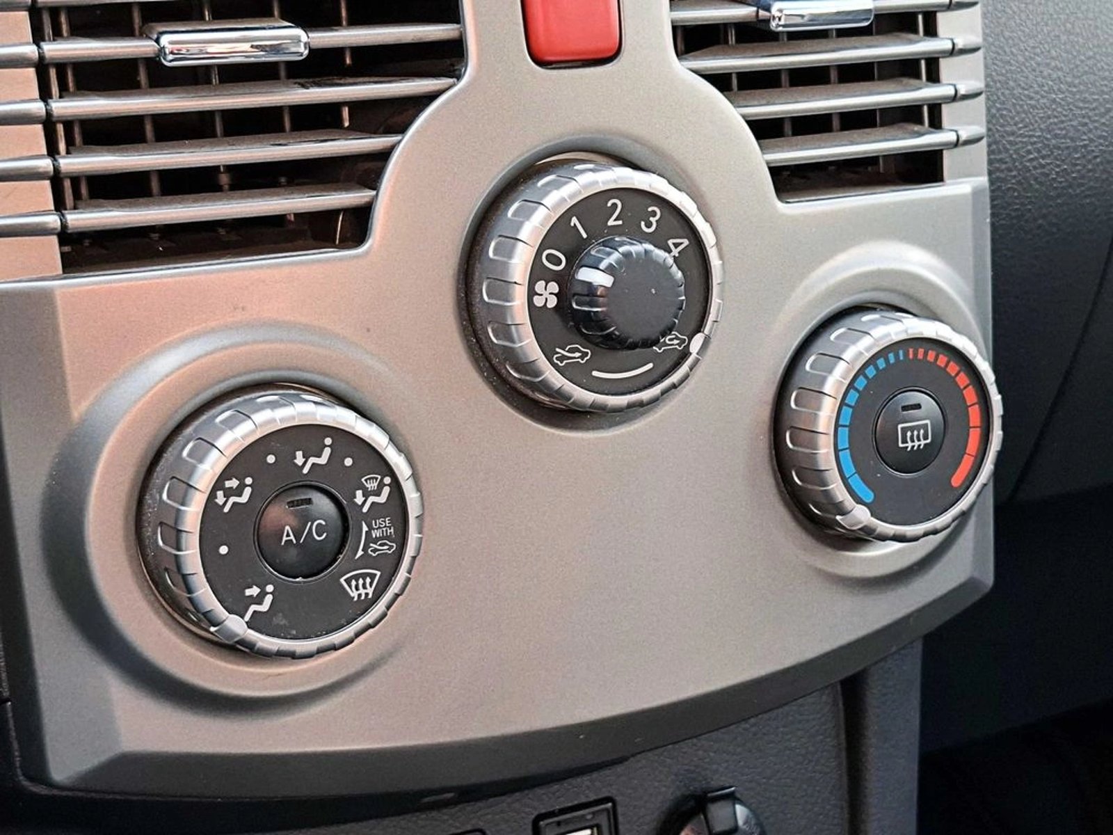 TOYOTA RUSH 1.5  AT 2018 - Imagen 16 de 17