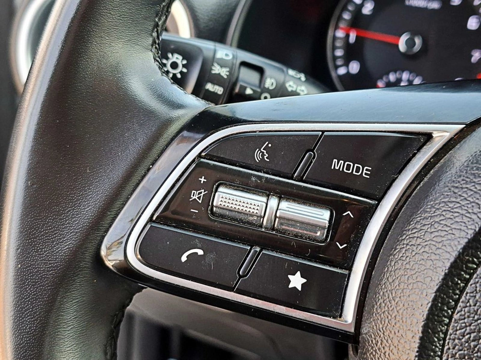 Kia CERATO EX 4X2 1.6 2024 - Imagen 14 de 18