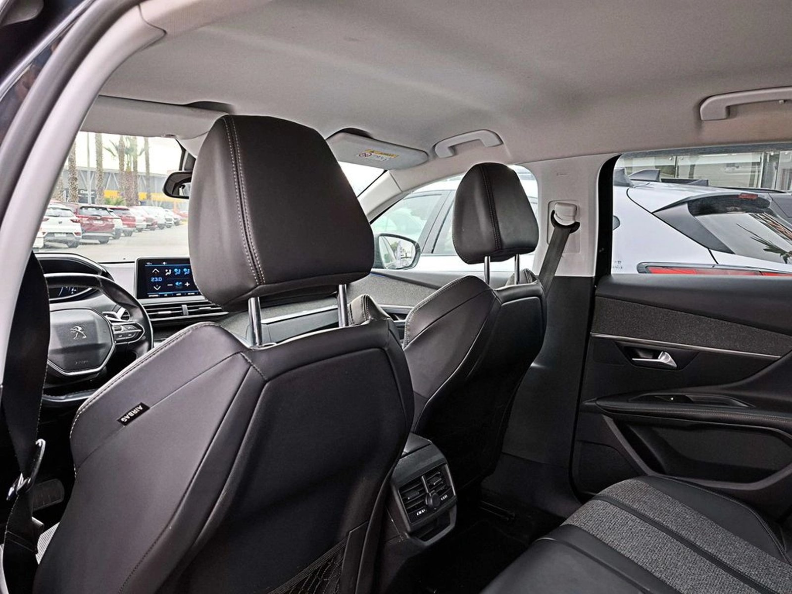 Peugeot 3008 1.6 ALLURE BLUE-HDI  5P 2018 - Imagen 10 de 16