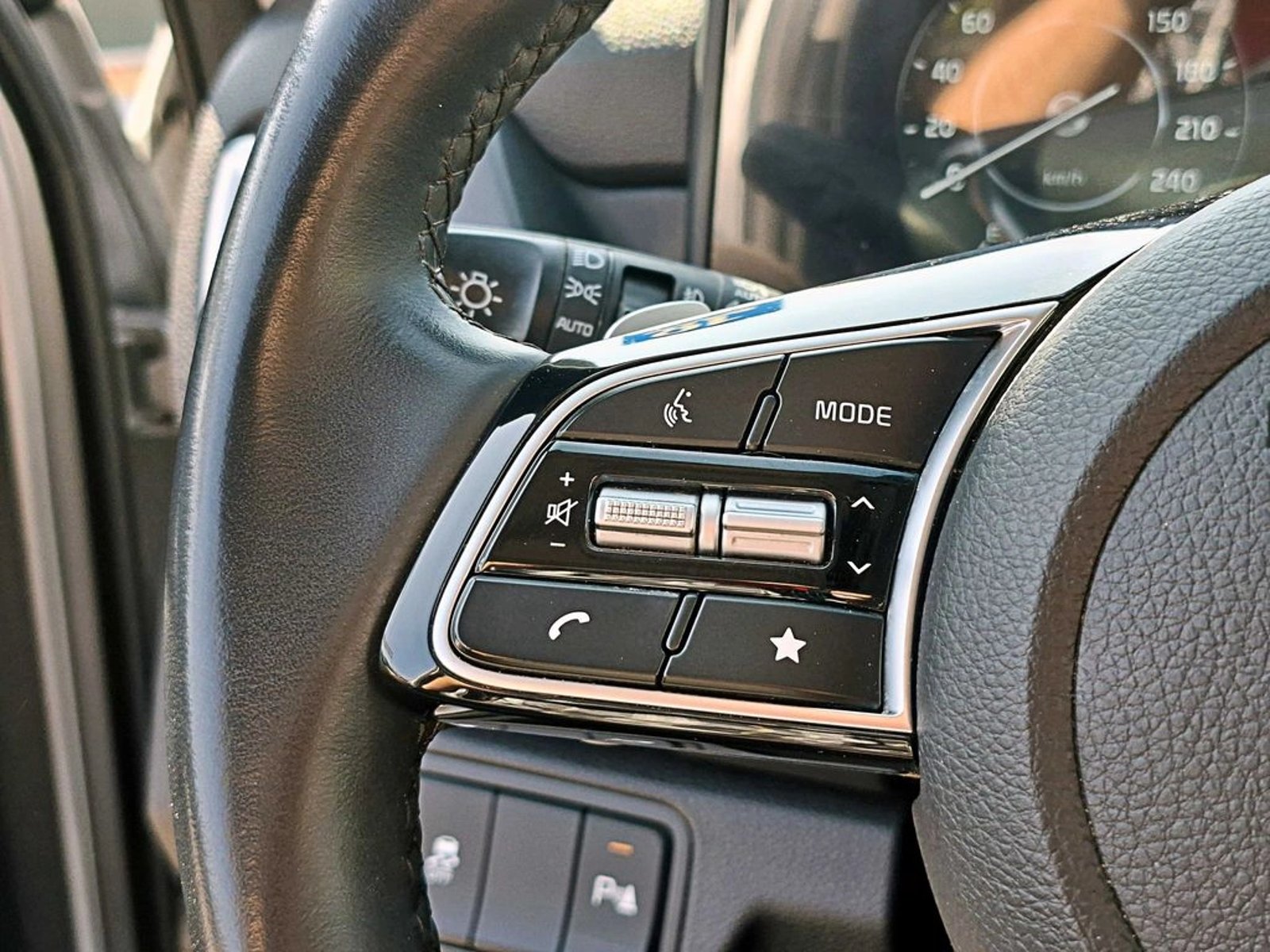 KIA SELTOS 1.4T AT 5P 2025 - Imagen 13 de 17