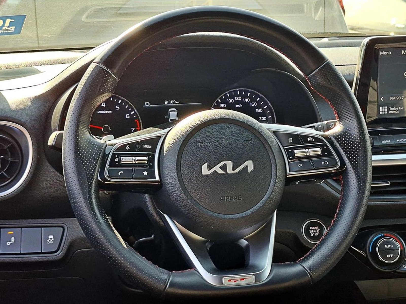 Kia CERATO 5 GT 2022 - Imagen 13 de 18