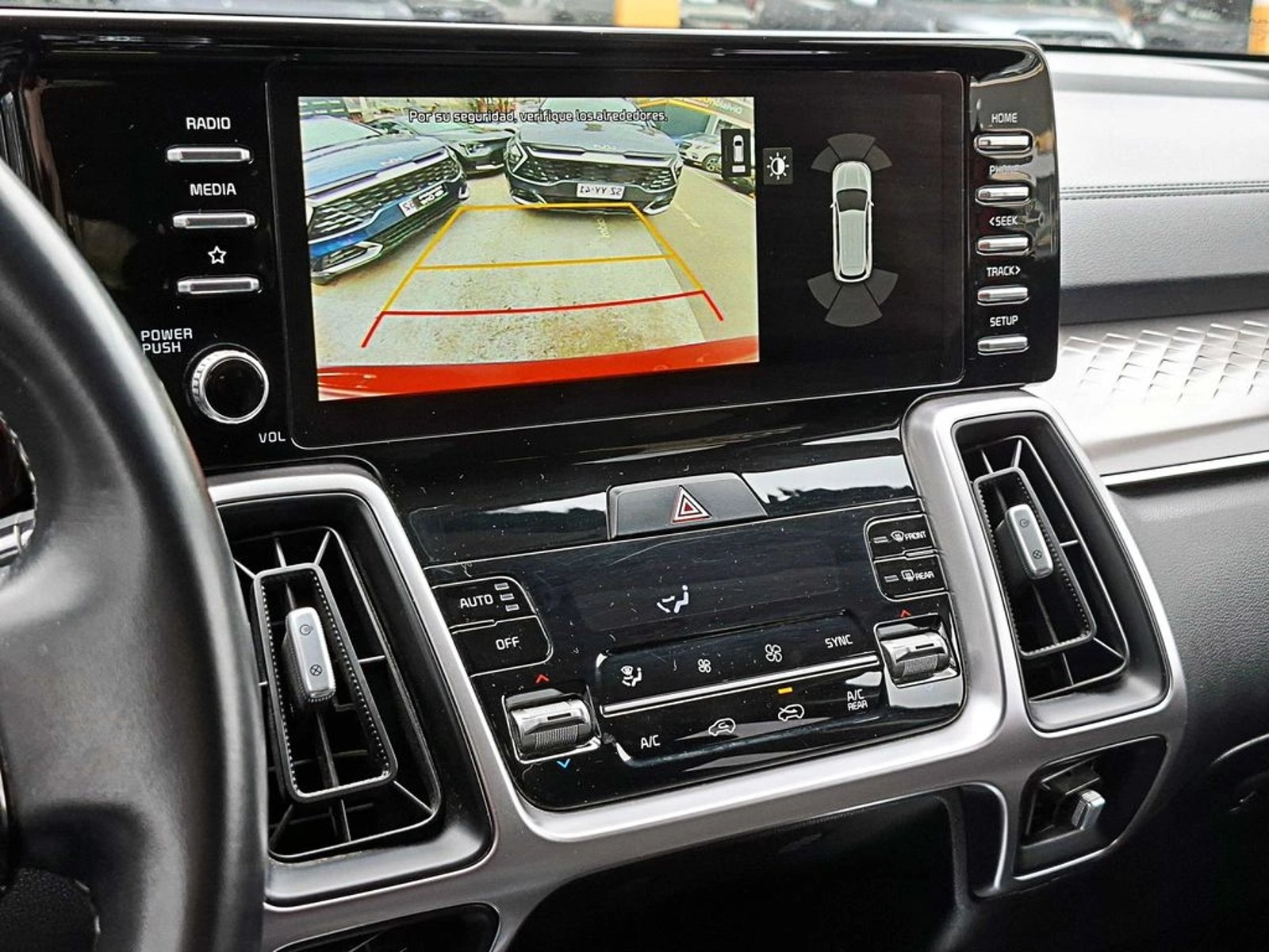 Kia SORENTO 2.5 EX GSL 2WD AT6 5P 2022 - Imagen 17 de 18