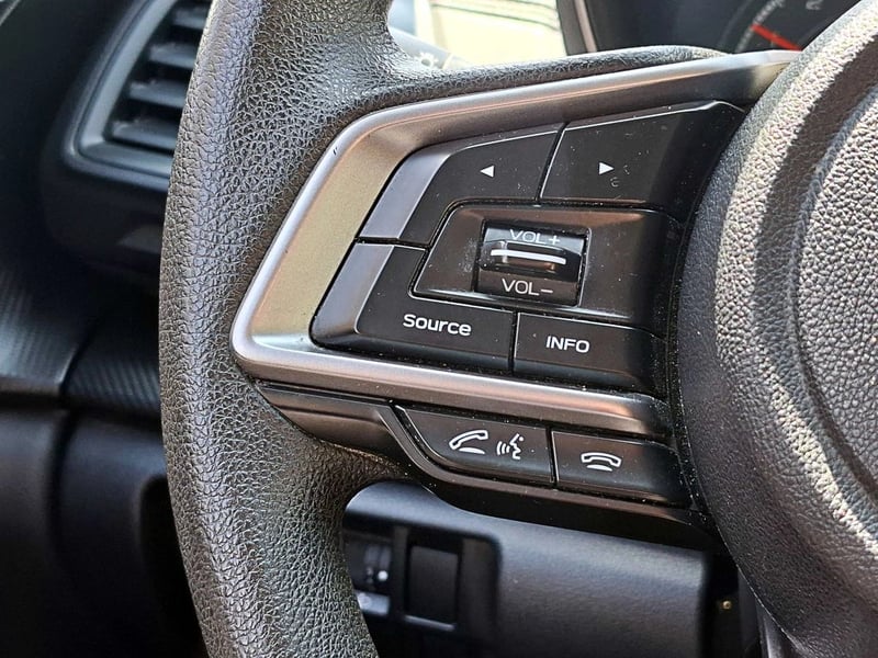 Subaru IMPREZA 1.6 CVT HB AWD AT 5P 2018 - Imagen 12 de 14