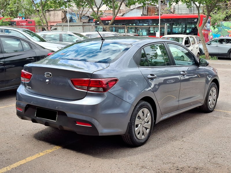 Kia RIO 4 LX 1.4L 6MT AC 2020 - Imagen 6 de 20