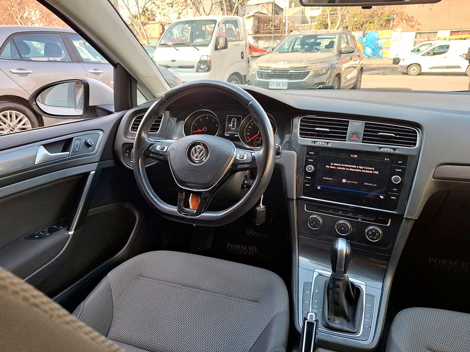 VOLKSWAGEN GOLF 1.6 AUT 2018 - Imagen 8 de 20