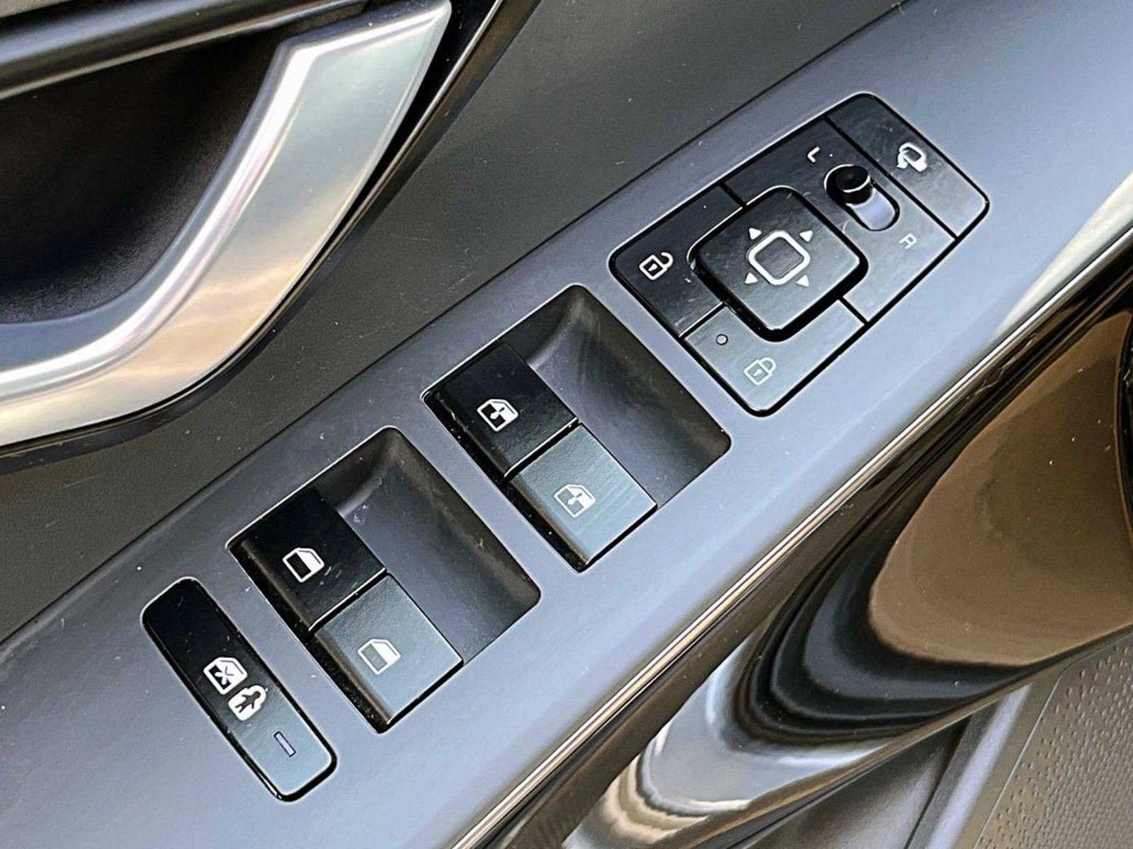 Kia NIRO EV ELECTRICO LX 4X2 AT 5P 2023 - Imagen 8 de 15