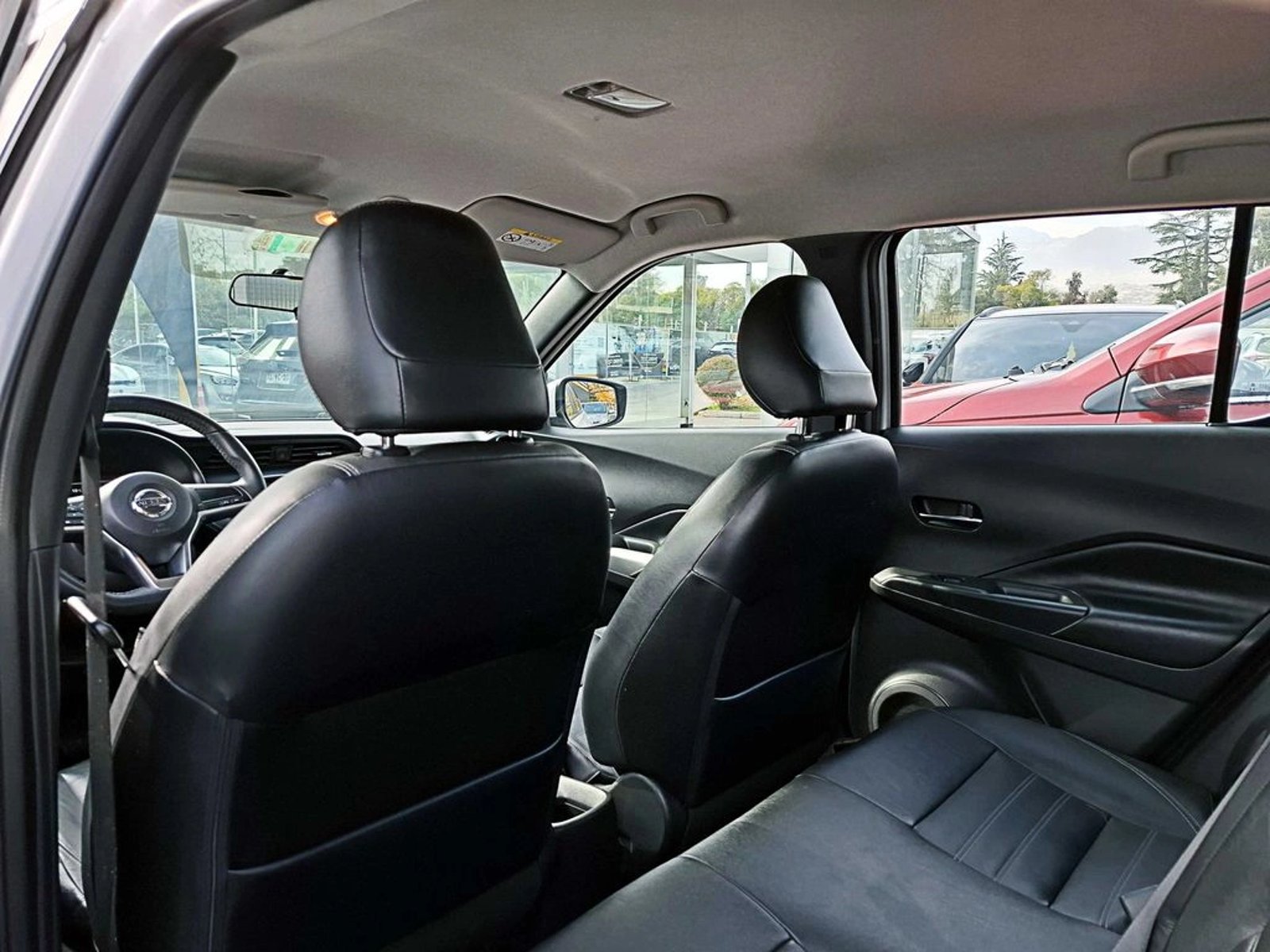 Nissan KICKS 1.6  AT 2018 - Imagen 11 de 17