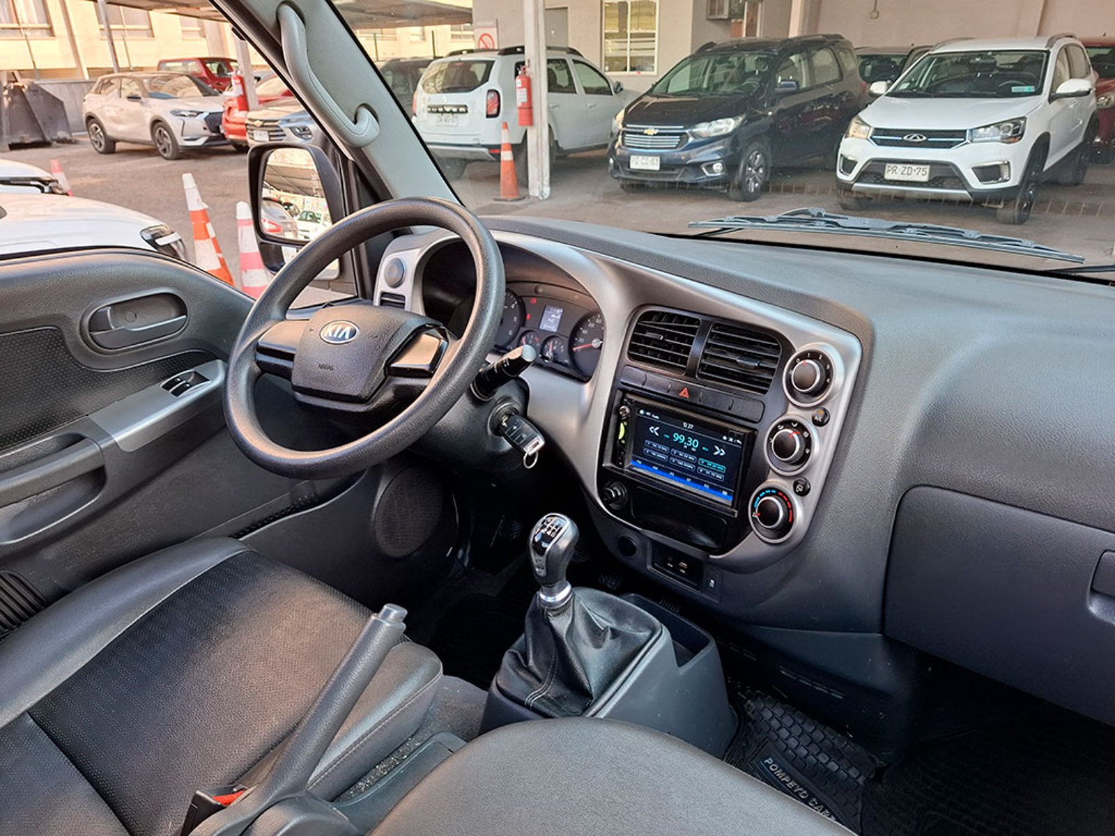 KIA FRONTIER P/UP 2.5L 6MT DELUXE ABS 2021 - Imagen 8 de 18