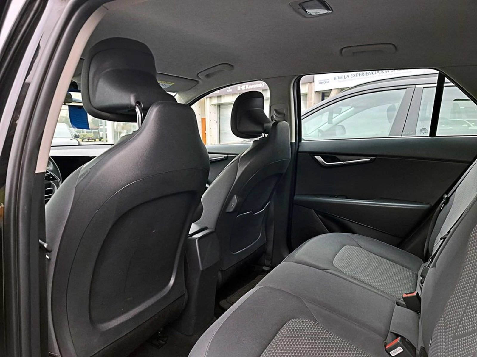 Kia NIRO EV AT 2024 - Imagen 11 de 17