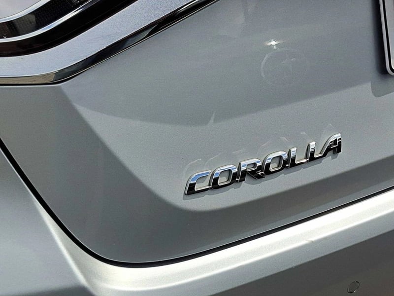 Toyota COROLLA HYBRID 1.8  CVT AT 4P 2022 - Imagen 6 de 18