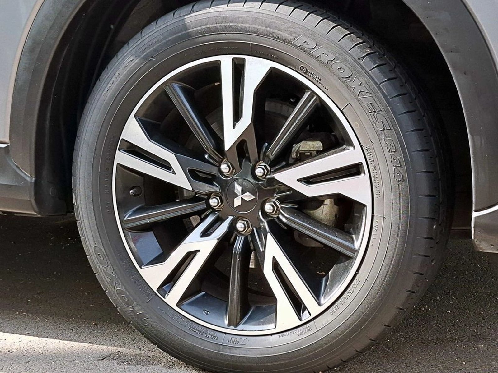Mitsubishi ECLIPSE CROSS 1.5 RX 4X2 AT 5P 2023 - Foto 4 de 19