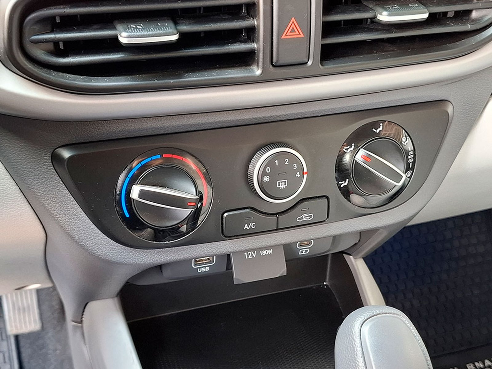 Hyundai GRAND I10 1.2 AUT 2026 - Imagen 16 de 20