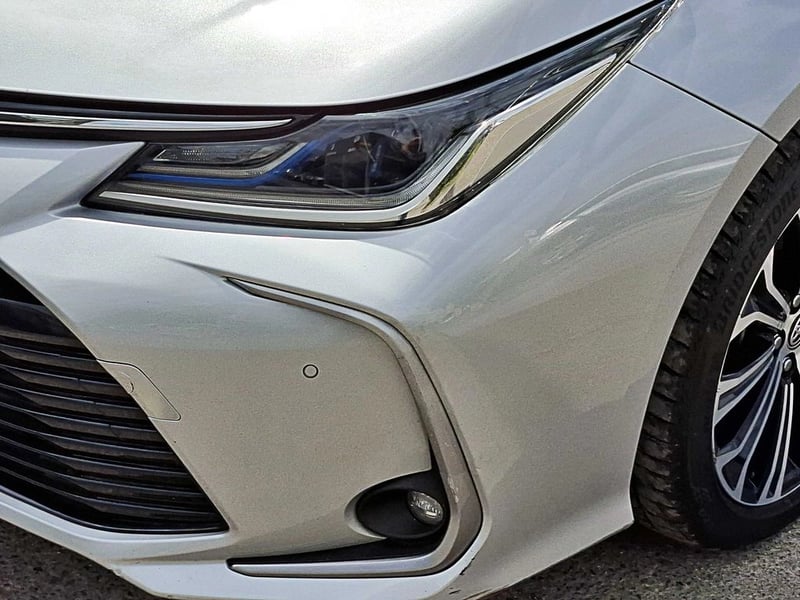 Toyota COROLLA HYBRID 1.8  CVT AT 4P 2022 - Imagen 3 de 18